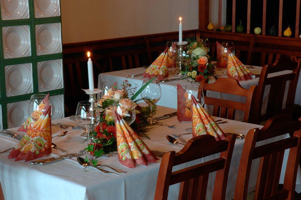 Hotel Zur Schonen Aussicht Feldkirchen-Westerham Extérieur photo