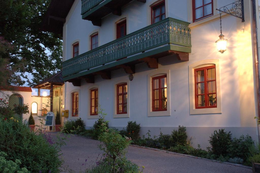 Hotel Zur Schonen Aussicht Feldkirchen-Westerham Extérieur photo